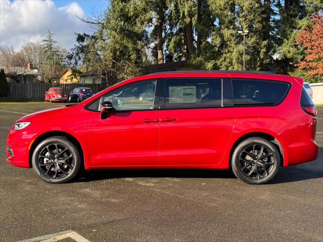 2026 Chrysler Pacifica PACIFICA LIMITED AWD