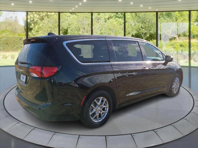 2026 Chrysler Voyager VOYAGER LX