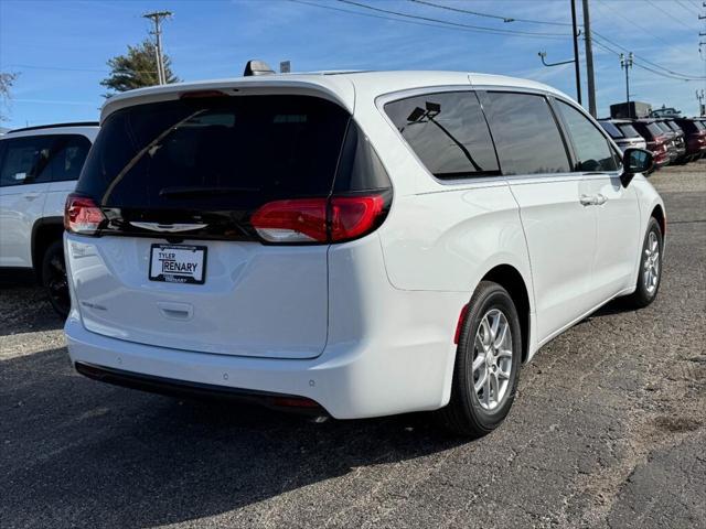 2026 Chrysler Voyager VOYAGER LX