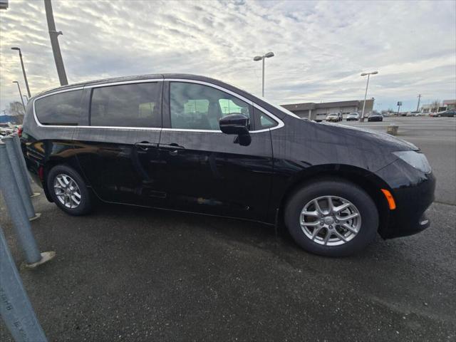 2026 Chrysler Voyager VOYAGER LX