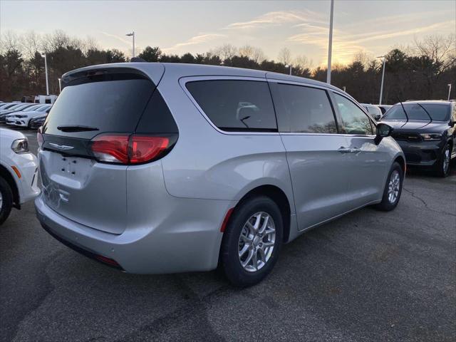 2026 Chrysler Voyager VOYAGER LX