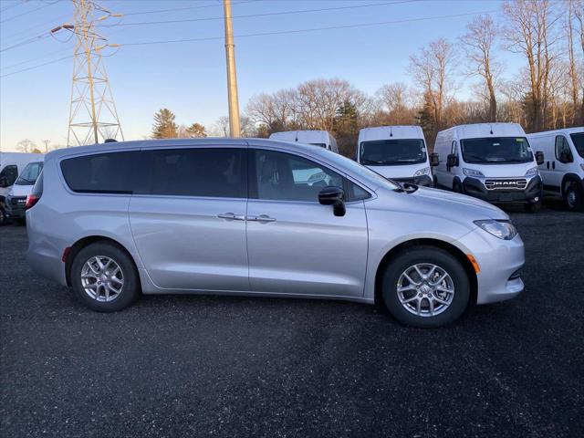 2026 Chrysler Voyager VOYAGER LX