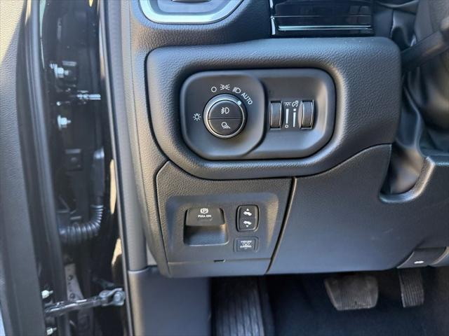 2026 Ram 1500 Laramie Crew Cab 4x4 5'7" Box