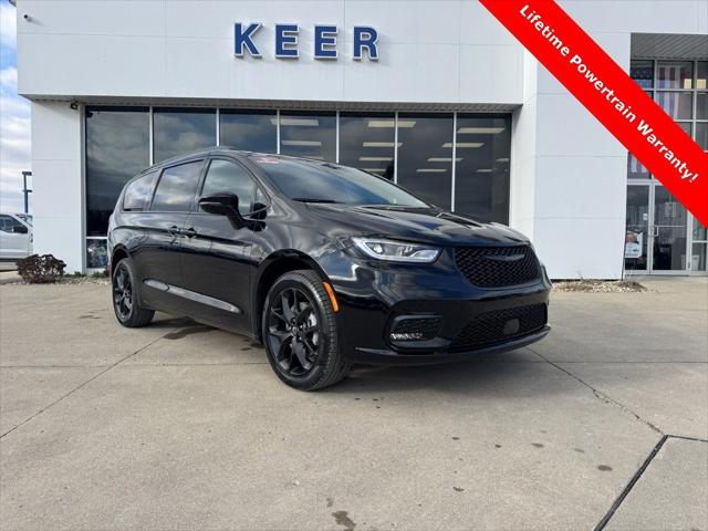 2026 Chrysler Pacifica PACIFICA SELECT AWD