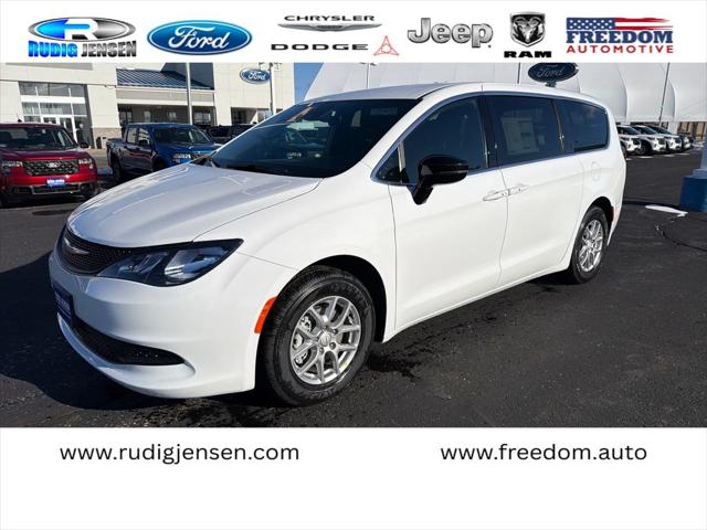 2026 Chrysler Voyager VOYAGER LX