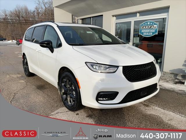 2026 Chrysler Pacifica PACIFICA LIMITED AWD