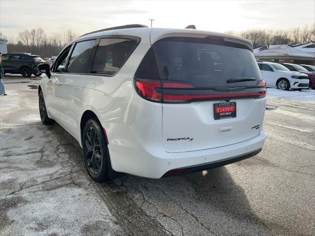 2026 Chrysler Pacifica Limited AWD