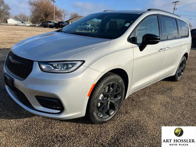 2026 Chrysler Pacifica PACIFICA LIMITED AWD