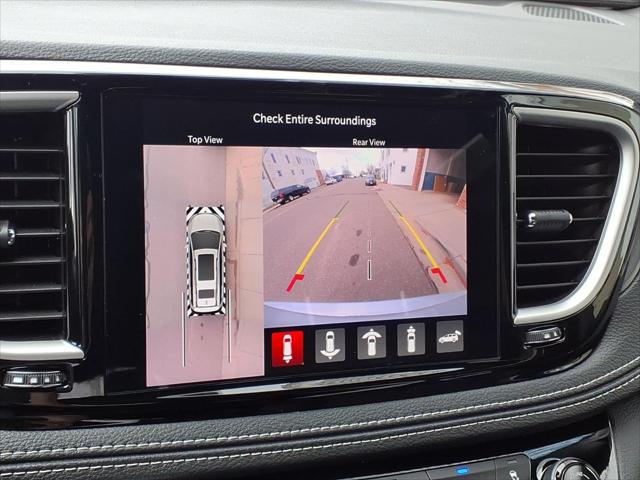 2026 Chrysler Pacifica Select AWD
