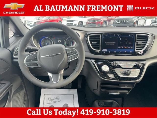 2026 Chrysler Voyager VOYAGER LX