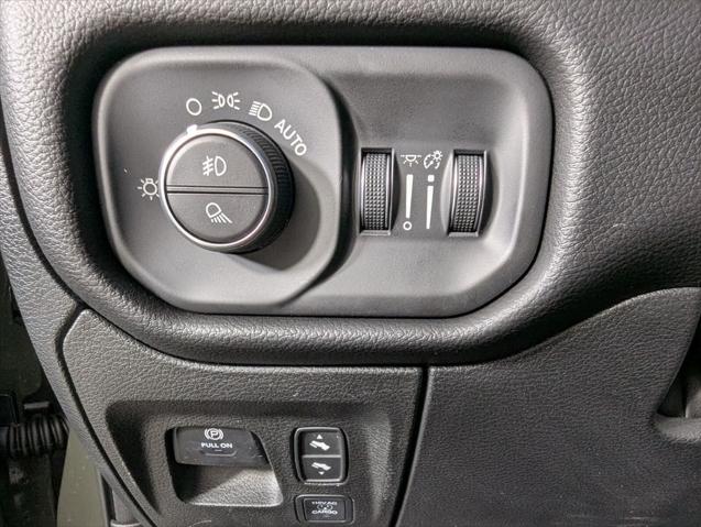 2026 Ram 1500 Big Horn Crew Cab 4x4 5'7" Box