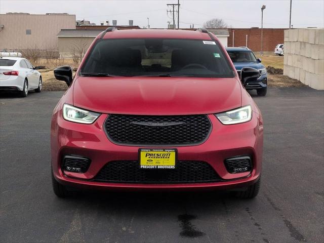 2026 Chrysler Pacifica PACIFICA SELECT AWD