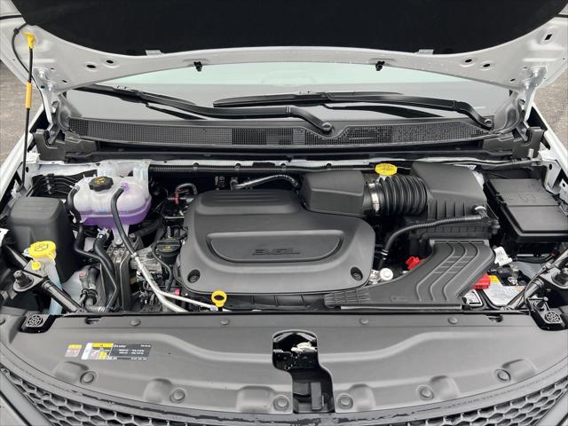 2026 Chrysler Voyager LX