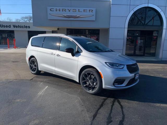 2026 Chrysler Pacifica PACIFICA LIMITED AWD