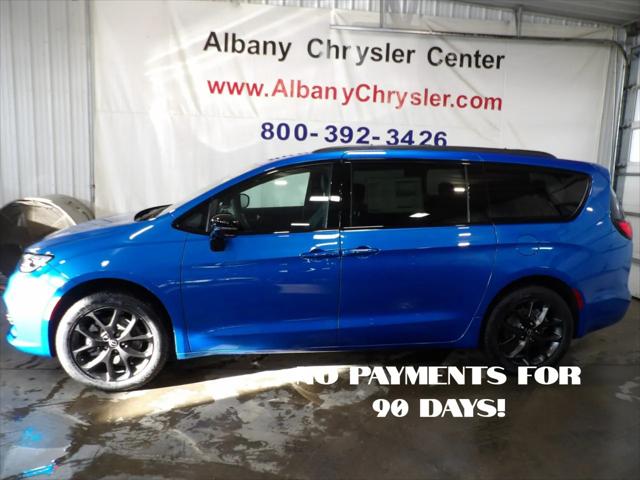 2026 Chrysler Pacifica PACIFICA SELECT AWD