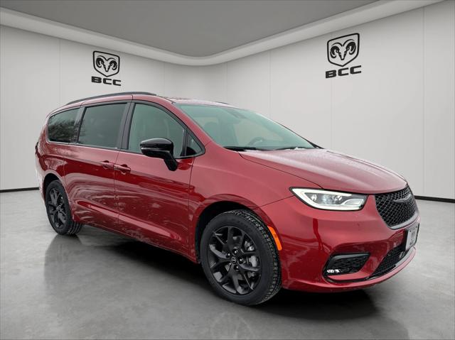 2026 Chrysler Pacifica PACIFICA SELECT AWD