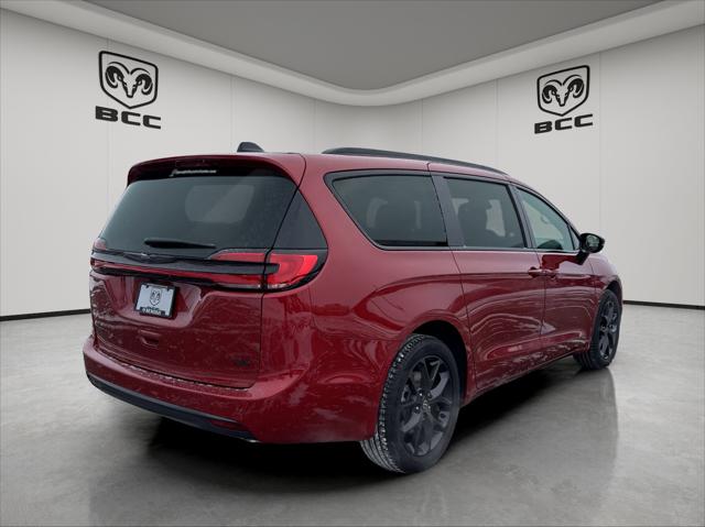 2026 Chrysler Pacifica PACIFICA SELECT AWD