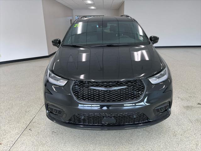 2026 Chrysler Pacifica PACIFICA SELECT AWD