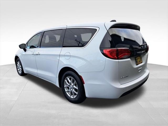 2026 Chrysler Voyager VOYAGER LX