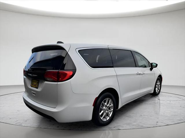 2026 Chrysler Voyager VOYAGER LX