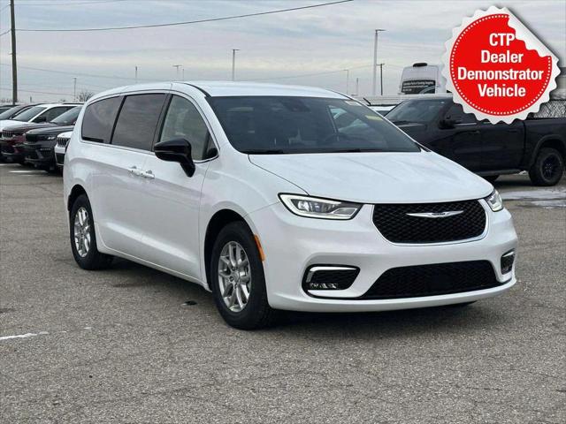 2026 Chrysler Pacifica PACIFICA SELECT