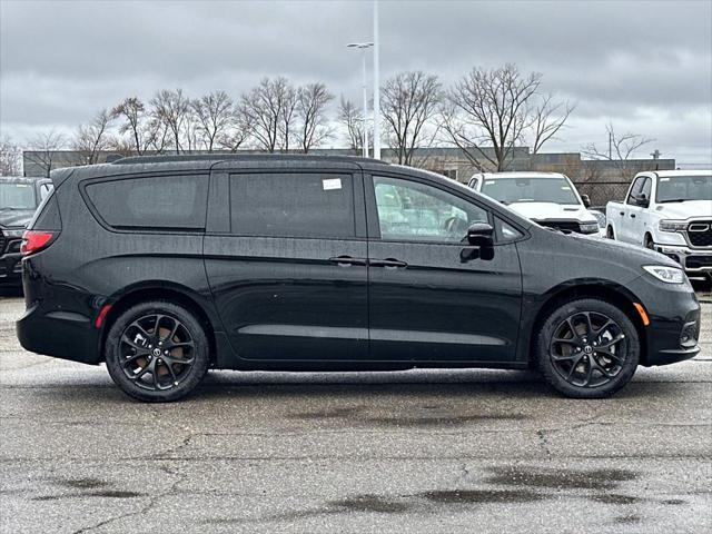 2026 Chrysler Pacifica PACIFICA LIMITED AWD