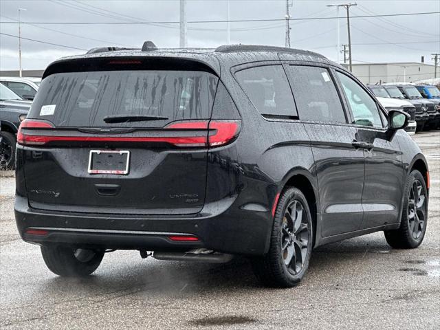 2026 Chrysler Pacifica PACIFICA LIMITED AWD