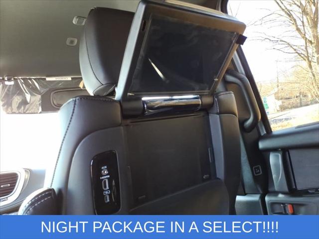 2026 Chrysler Pacifica Select AWD