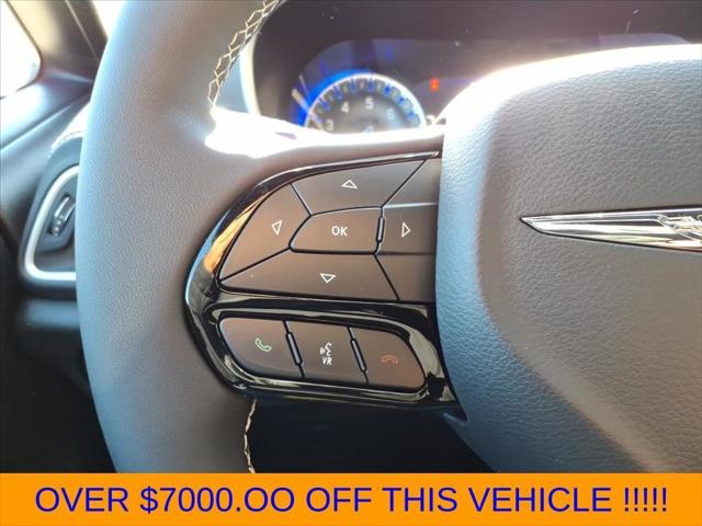 2026 Chrysler Pacifica Select AWD