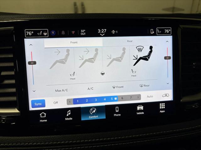 2026 Chrysler Pacifica Select AWD
