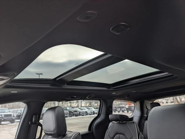 2026 Chrysler Pacifica PACIFICA LIMITED