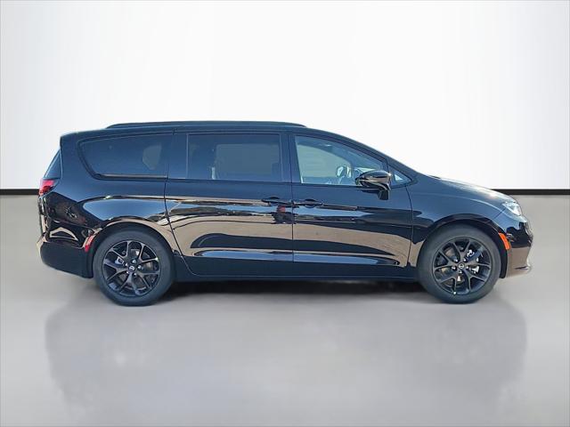 2026 Chrysler Pacifica PACIFICA LIMITED 2026 Chrysler Pacifica PACIFICA LIMITED