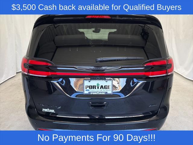 2026 Chrysler Pacifica PACIFICA SELECT AWD