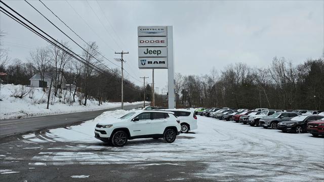 2026 Jeep Compass COMPASS LATITUDE ALTITUDE 4X4 2026 Jeep Compass COMPASS LATITUDE ALTITUDE 4X4