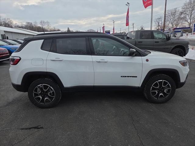 2026 Jeep Compass COMPASS TRAILHAWK 4X4 2026 Jeep Compass COMPASS TRAILHAWK 4X4