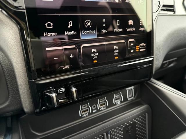 2026 Ram 1500 Laramie Crew Cab 4x4 5'7" Box
