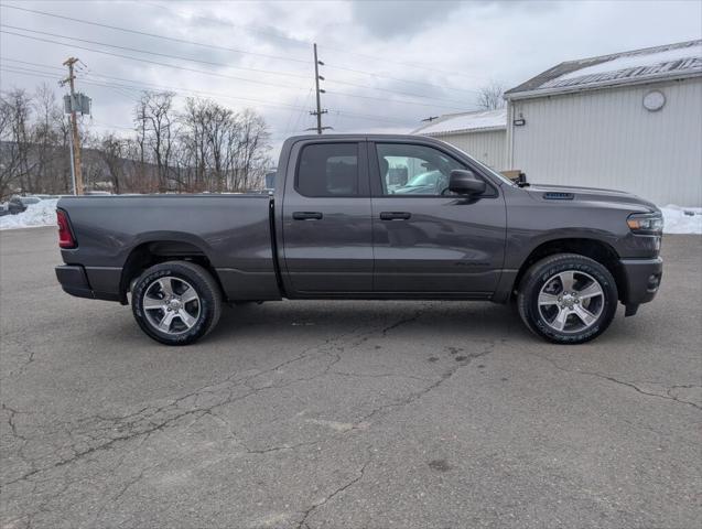 2026 RAM Ram 1500 RAM 1500 EXPRESS QUAD CAB 4X4 64 BOX 2026 RAM Ram 1500 RAM 1500 EXPRESS QUAD CAB 4X4 64 BOX