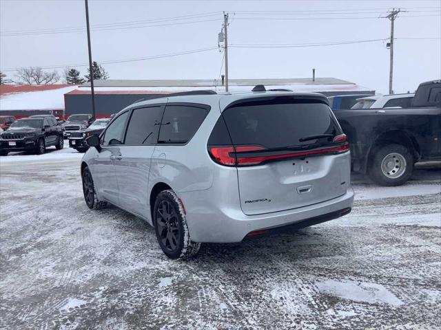 2026 Chrysler Pacifica PACIFICA SELECT AWD