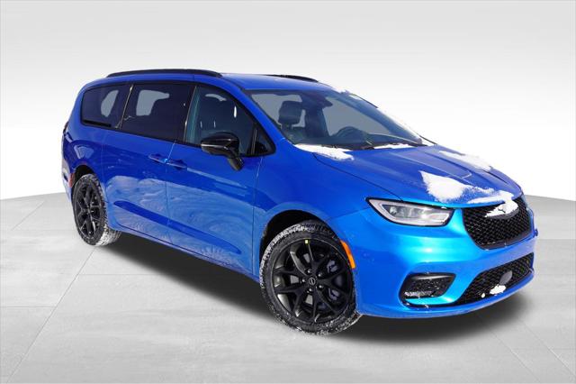 2026 Chrysler Pacifica PACIFICA SELECT AWD