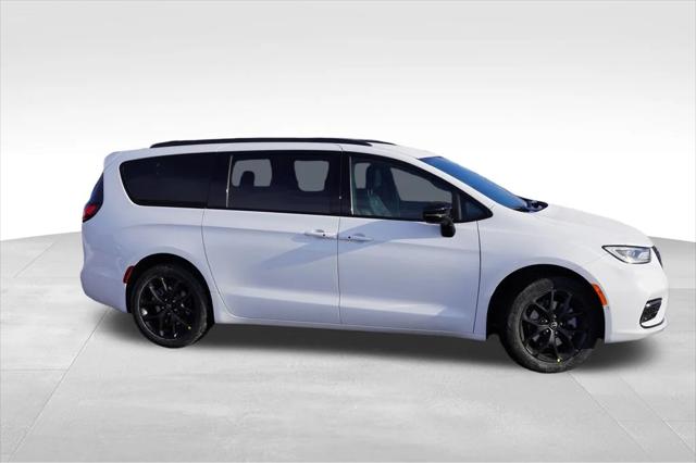 2026 Chrysler Pacifica PACIFICA SELECT AWD 2026 Chrysler Pacifica PACIFICA SELECT AWD