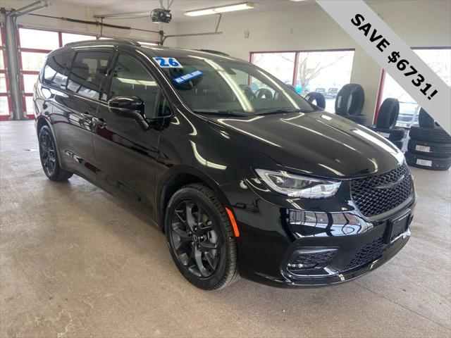 2026 Chrysler Pacifica PACIFICA SELECT AWD