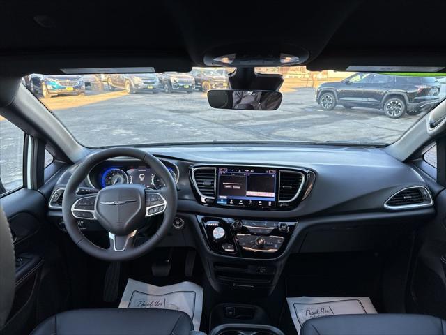 2026 Chrysler Voyager VOYAGER LX