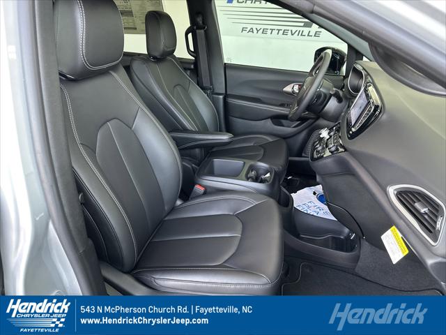 2026 Chrysler Voyager VOYAGER LX