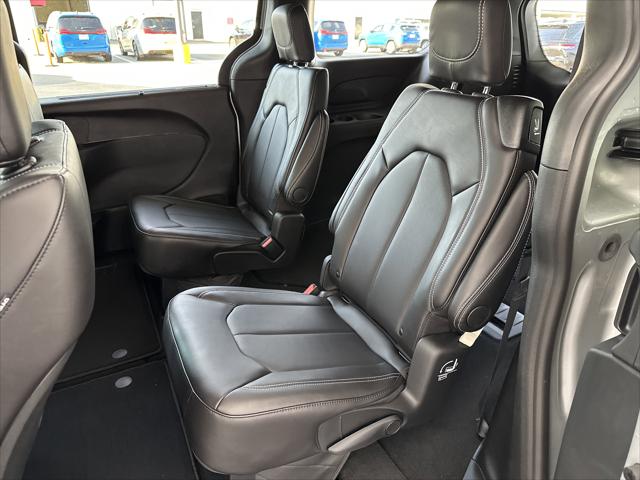 2026 Chrysler Voyager VOYAGER LX