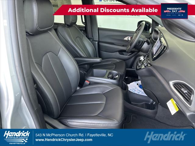 2026 Chrysler Voyager VOYAGER LX