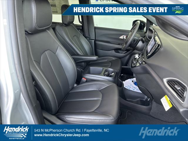 2026 Chrysler Voyager VOYAGER LX