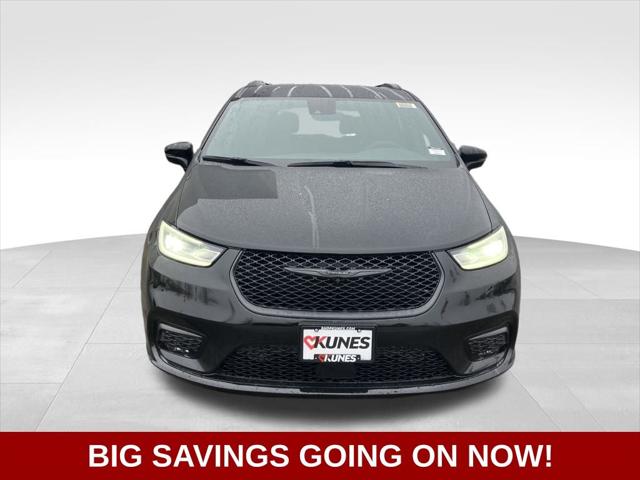 2026 Chrysler Pacifica PACIFICA SELECT AWD