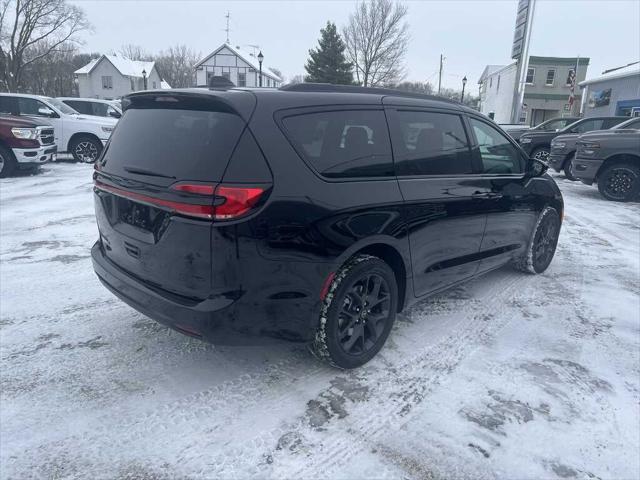 2026 Chrysler Pacifica PACIFICA SELECT AWD