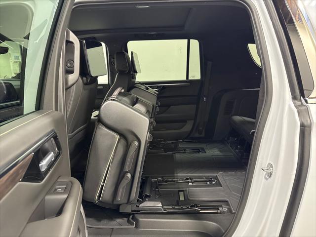 2026 Chevrolet Suburban Premier, 4WD