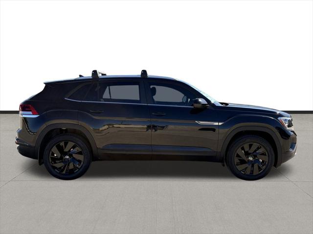 2026 Volkswagen Atlas Cross Sport SE with Technology